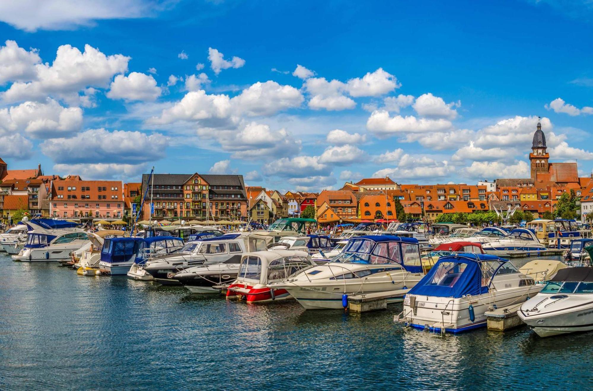 Ferienwohnungen Am Mueritzer Hafen Waren  Buitenkant foto